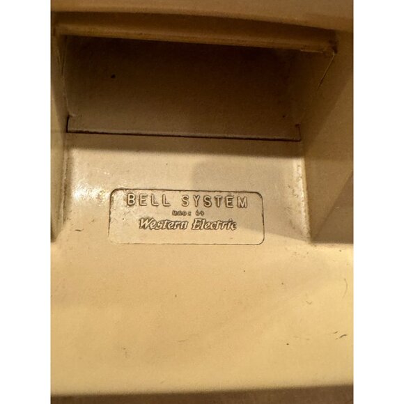 VTG 1963 Western Electric Bell System Beige Rotary Dial Telephone Phone UNTESTED - Picture 4 of 11